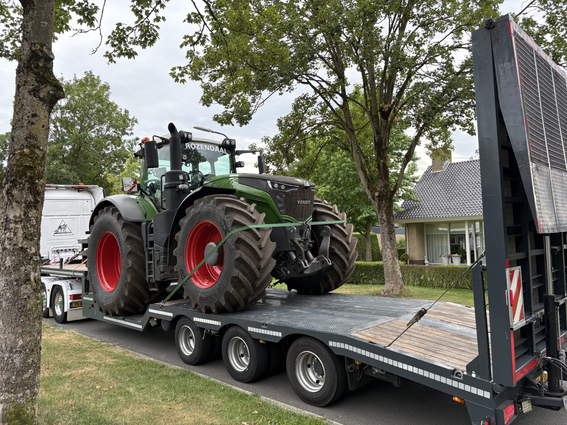 Machinetransport door Kooijker van Dieren