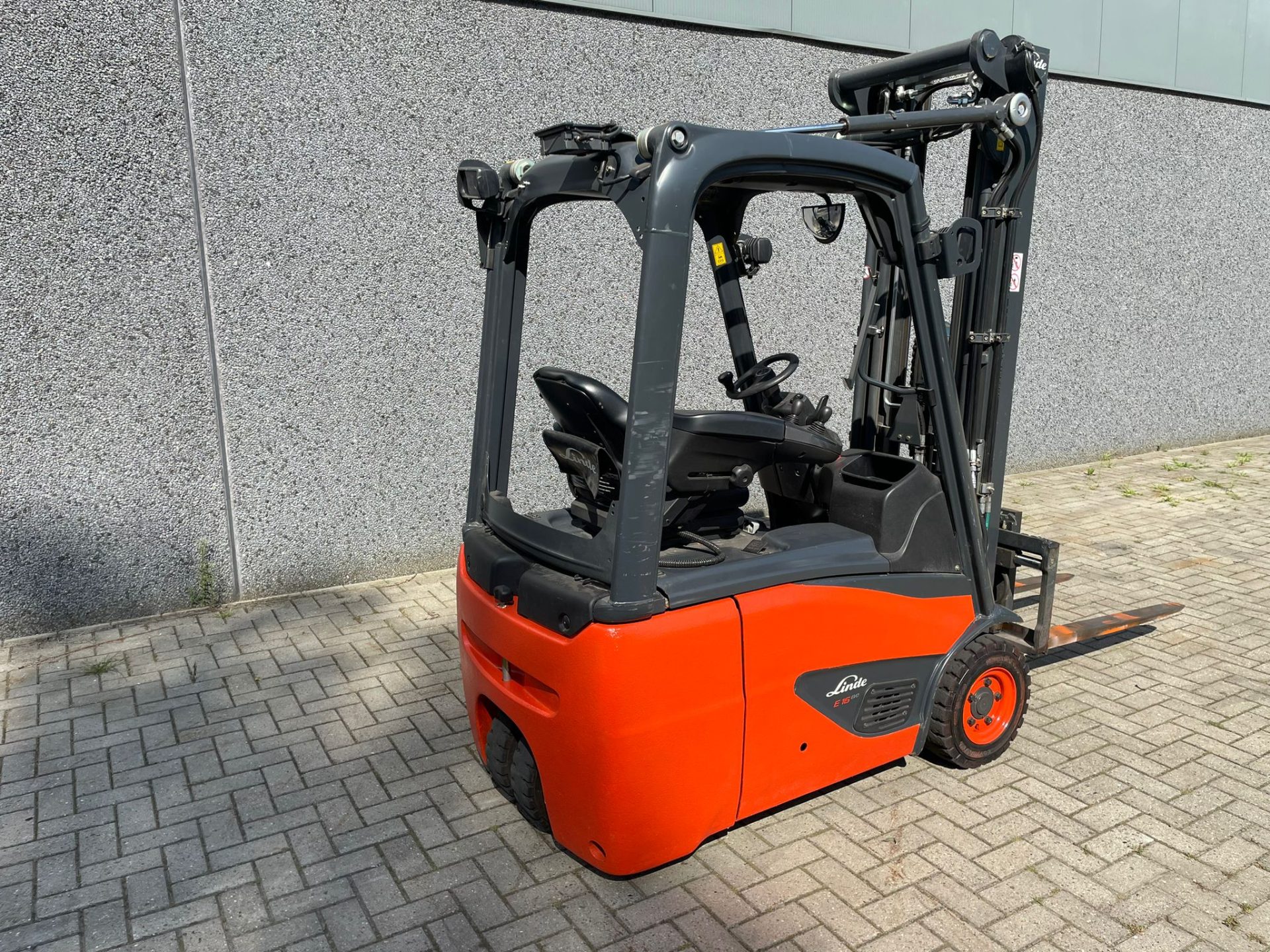Linde E16C-02 elektrische heftruck 1.600 kg – foto 6 van 10