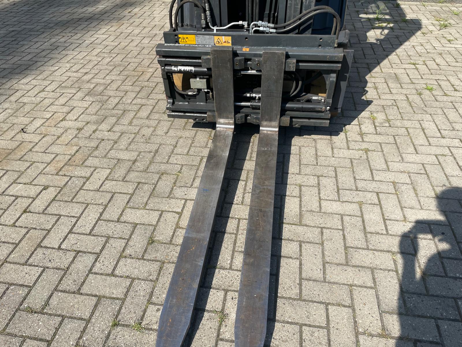 Linde E25 HL-01/600 elektrische heftruck 2.500 kg met cabine – foto 9 van 14