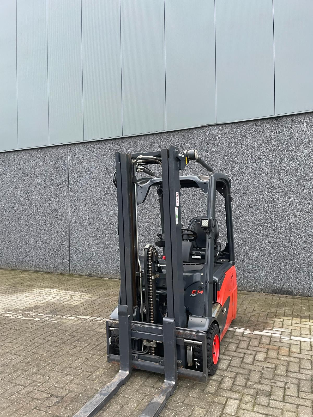 Linde E14 elektrische heftruck 1.400 kg – foto 9 van 9