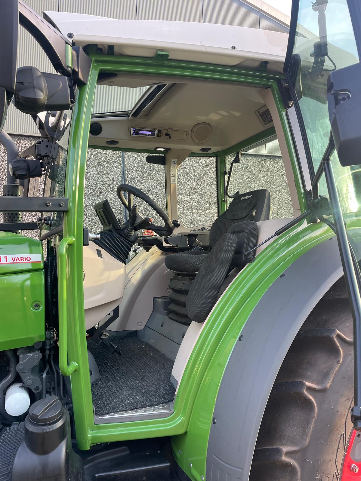 Fendt 211 S Vario Gen3 tractor – foto 2 van 11