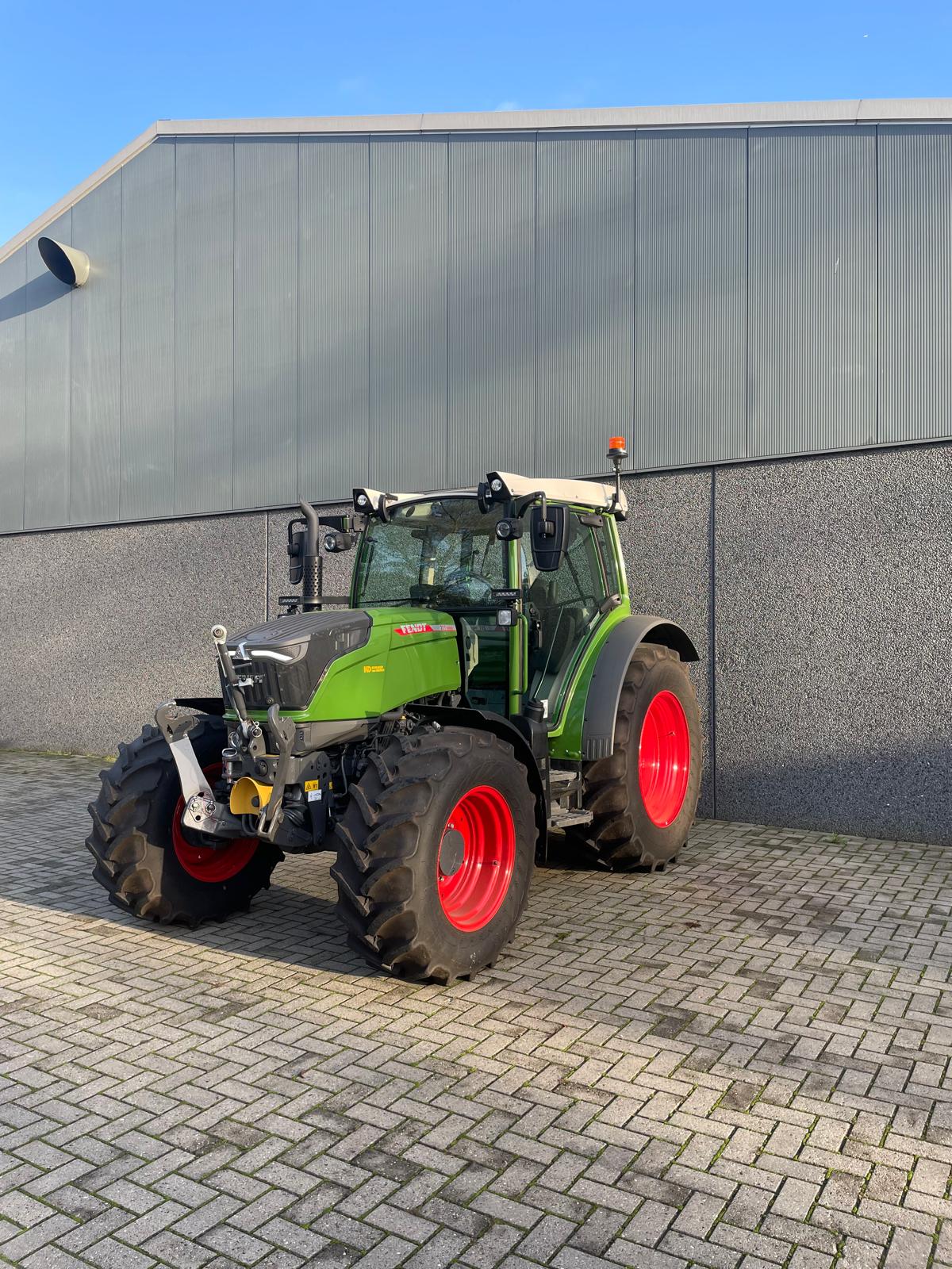 Fendt 211 S Vario Gen3 tractor – foto 5 van 11