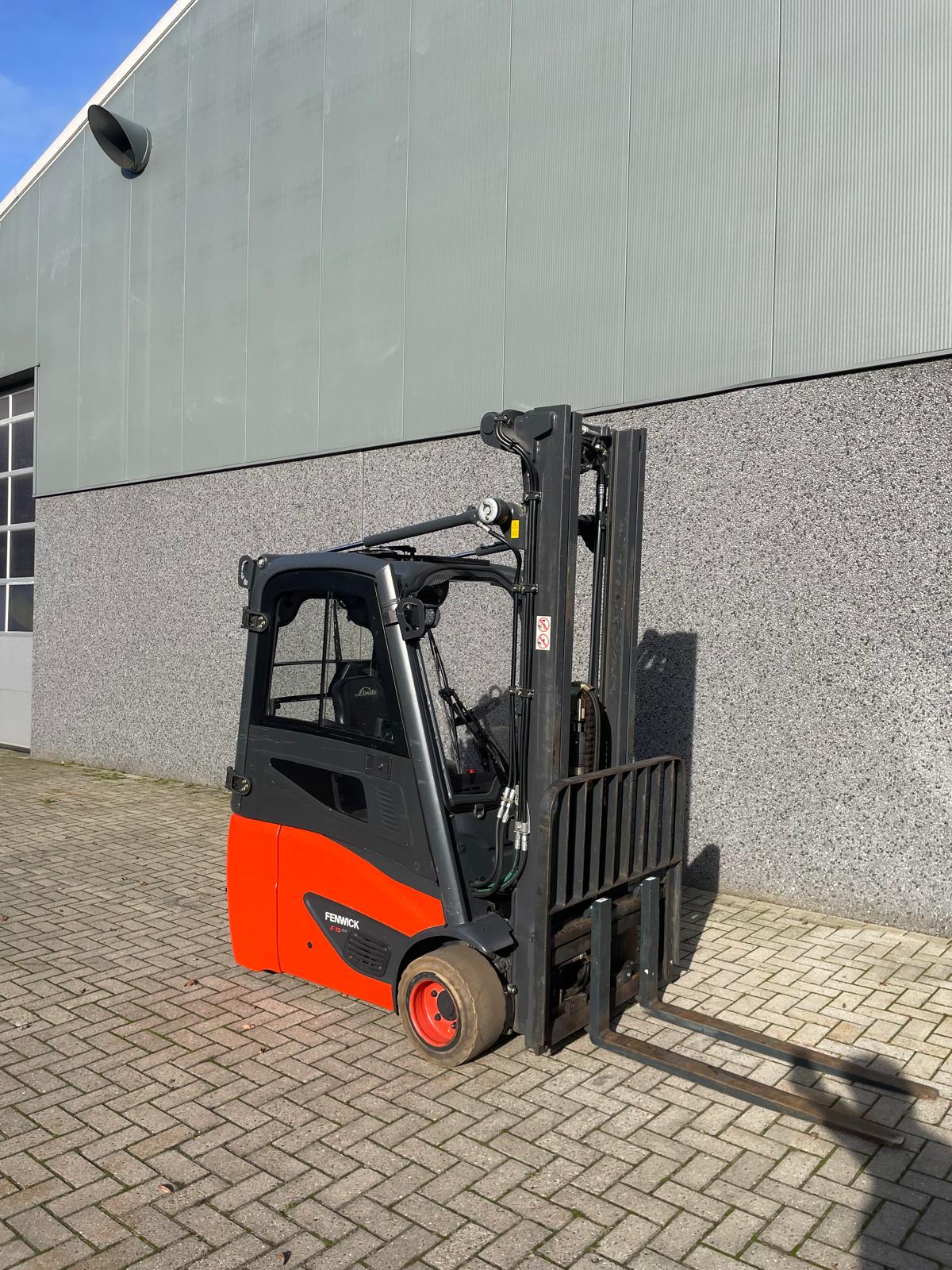Linde E15-02 elektrische heftruck 1.500 kg – foto 5 van 9