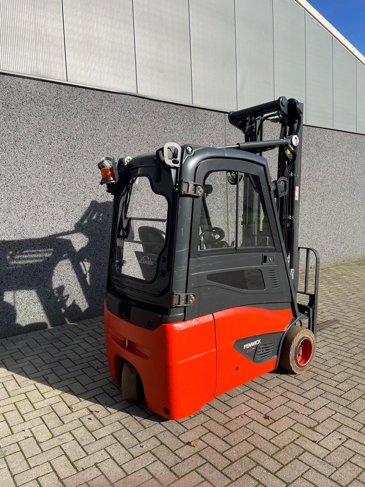 Linde E15-02 elektrische heftruck 1.500 kg – foto 4 van 9