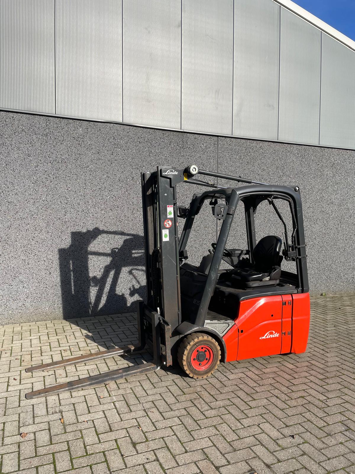 Linde E15 elektrische heftruck 1.500 kg – foto 1 van 5