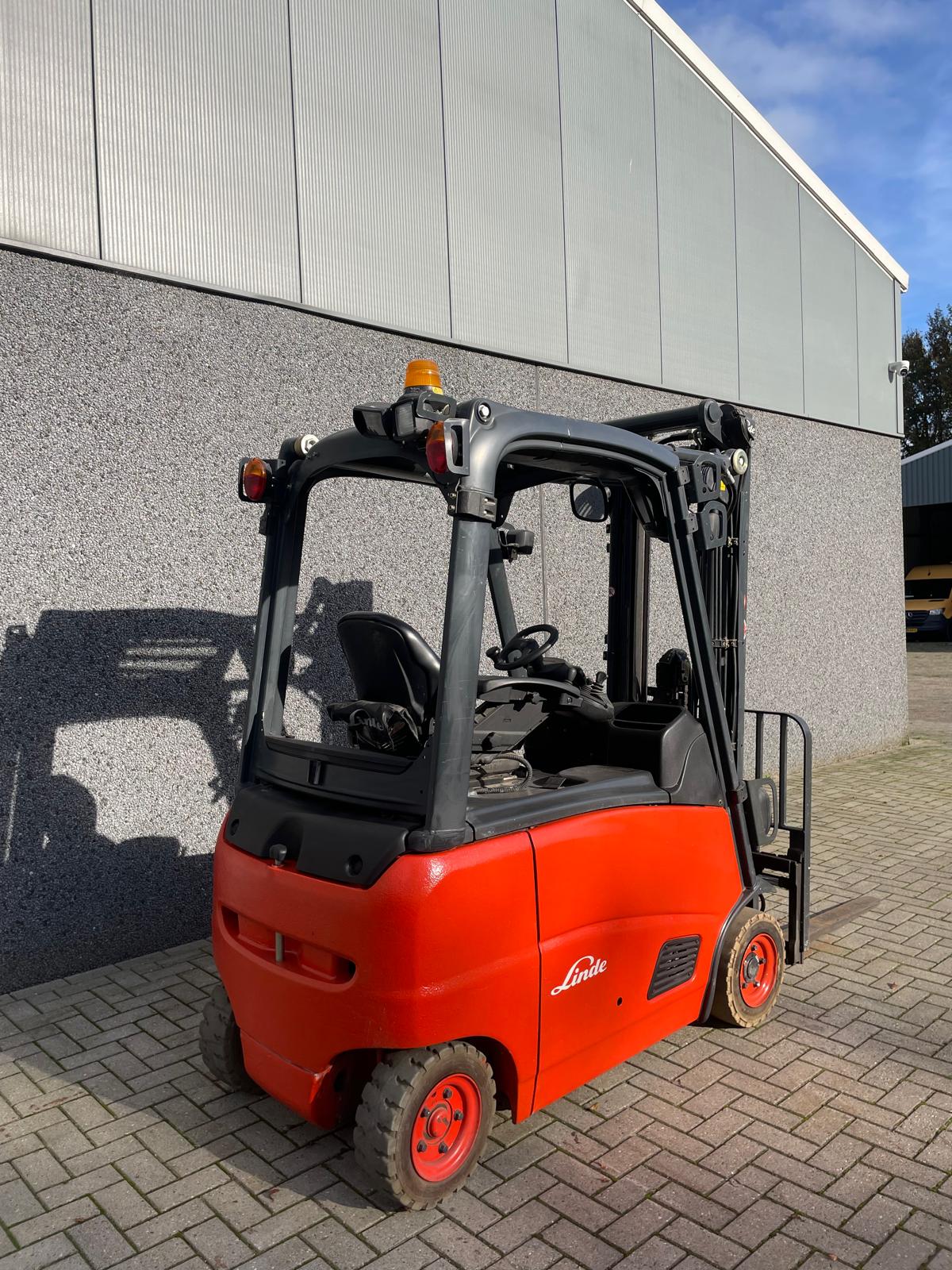 Linde E20 elektrische heftruck 2.000 kg – foto 5 van 5