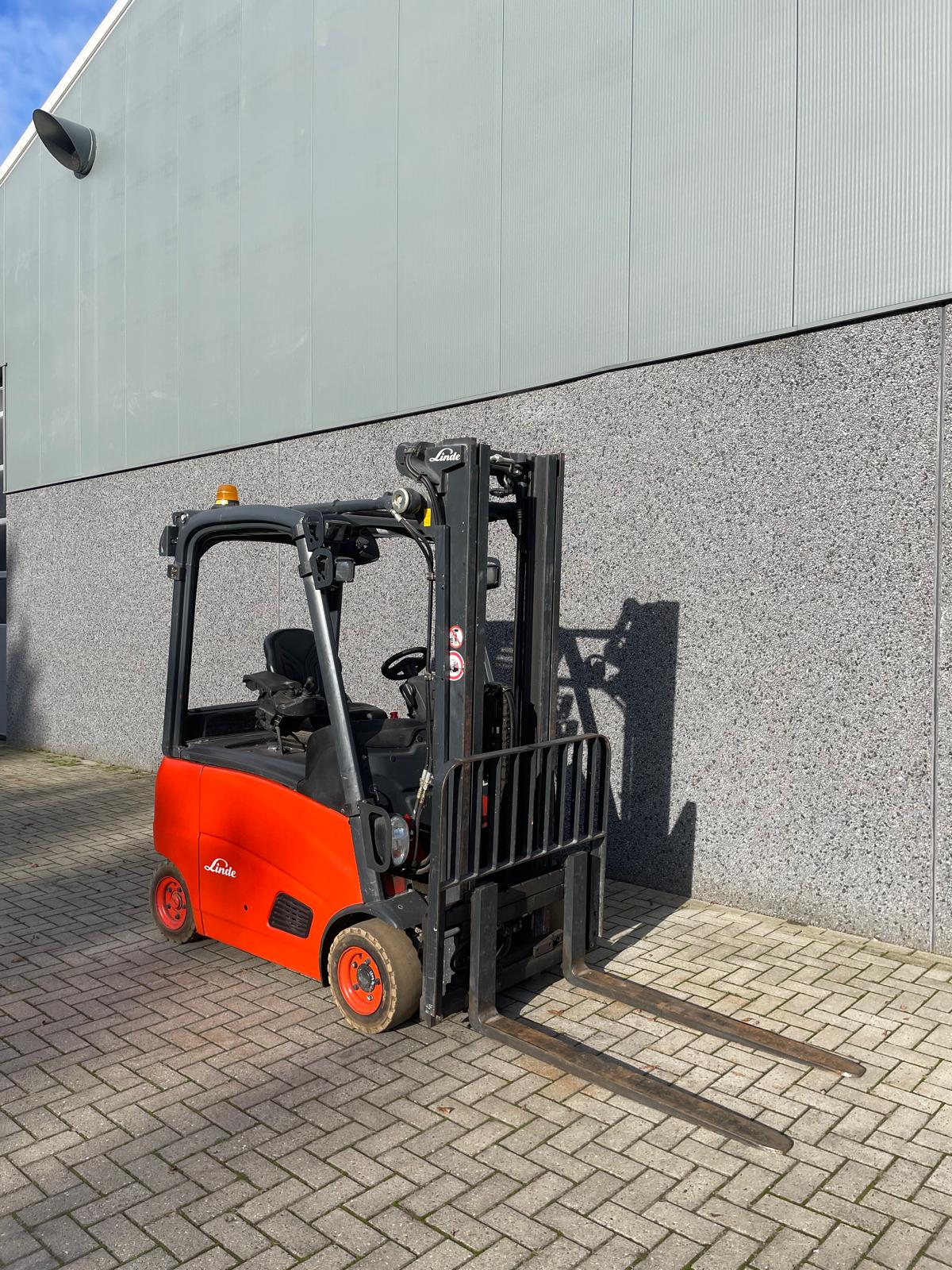 Linde E20 elektrische heftruck 2.000 kg – foto 3 van 5
