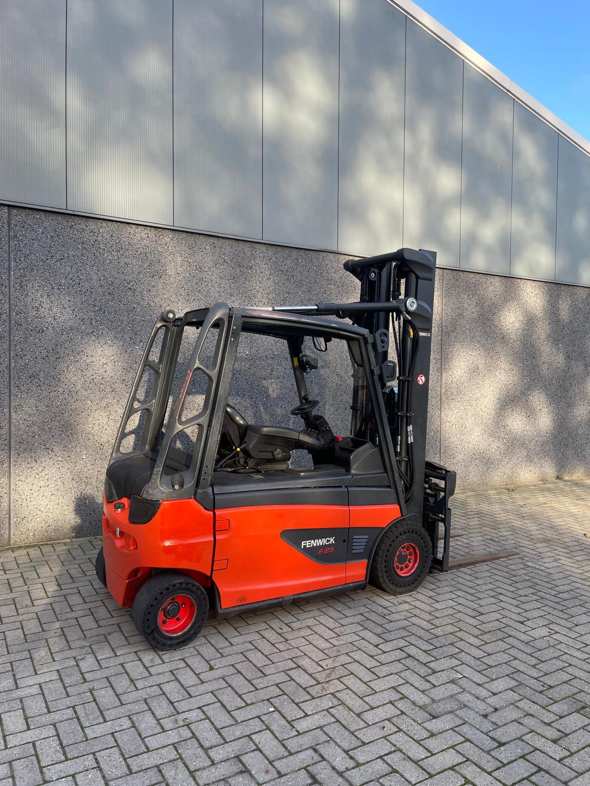 Linde E25L-01 elektrische heftruck 2.500 kg uit 2015 – foto 4 van 7