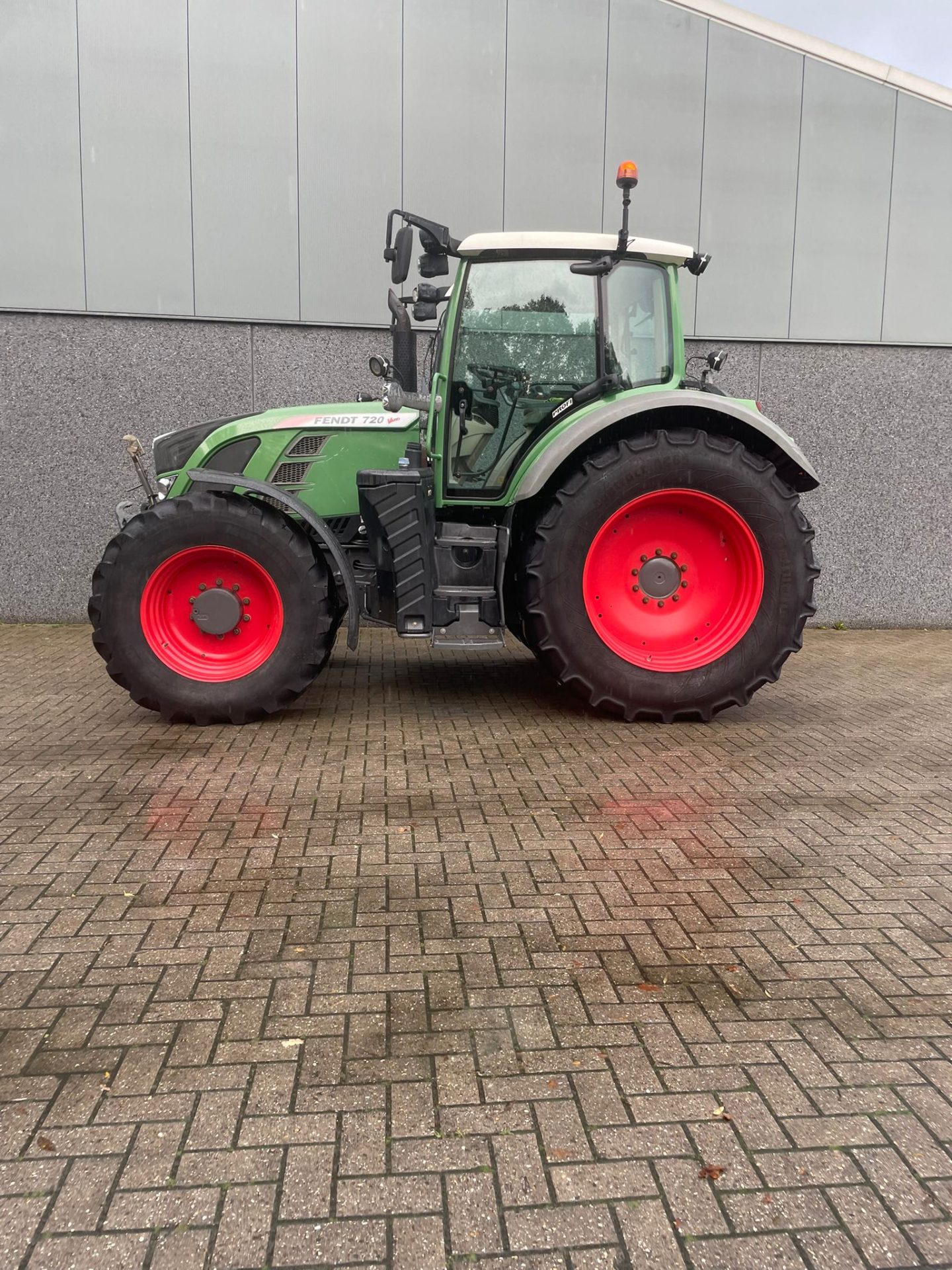 Fendt 720 SCR Profi tractor – foto 1 van 11
