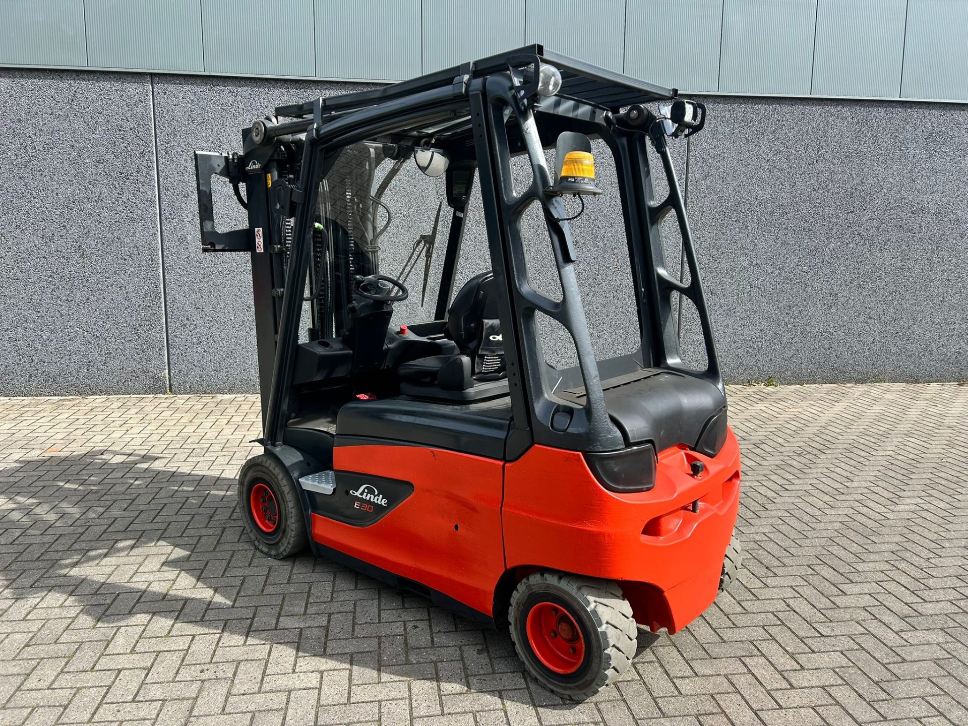 Linde E30 L elektrische heftruck 3.000 kg uit 2016 – foto 7 van 9