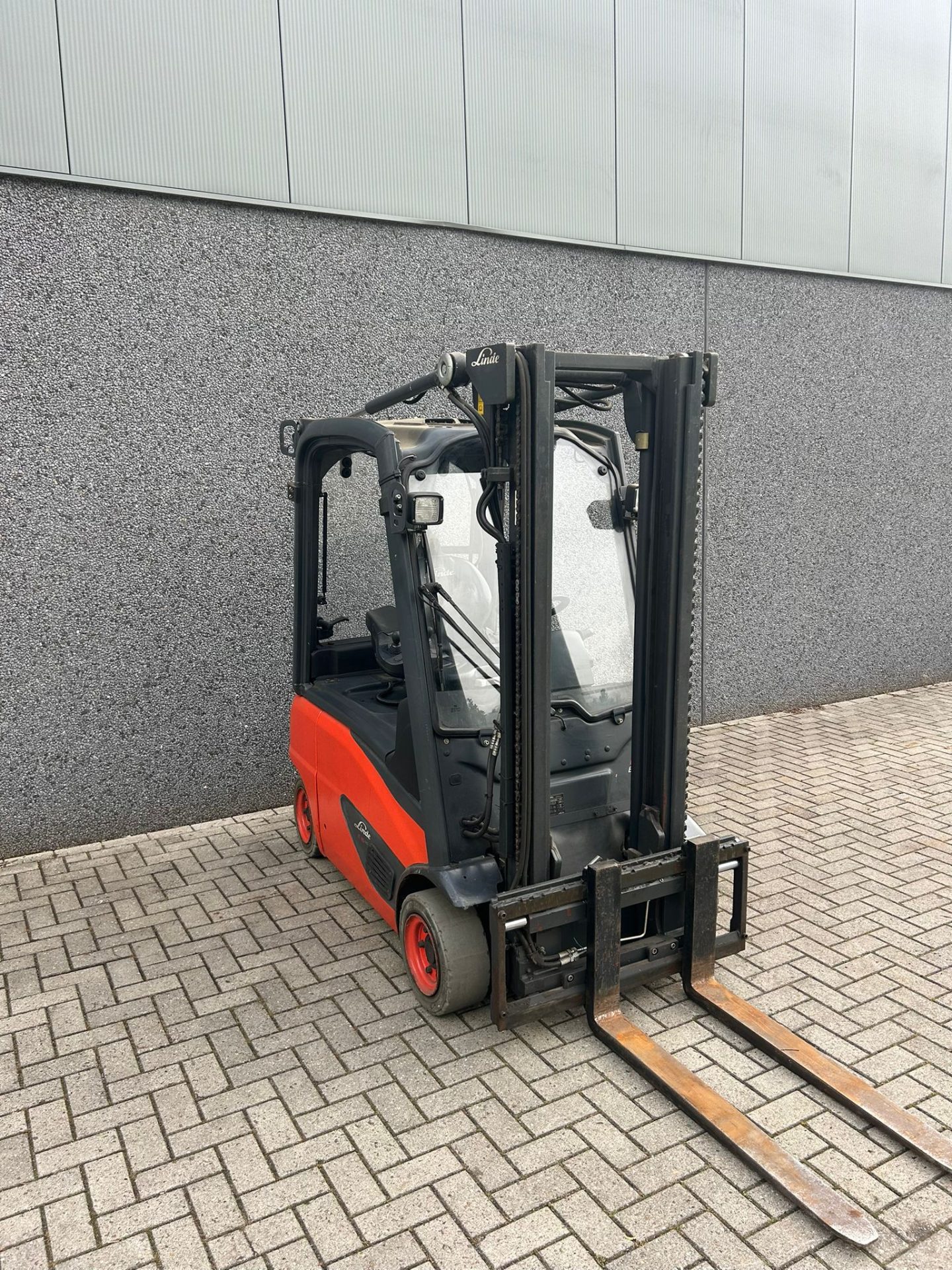 Linde E16P elektrische heftruck 1.600 kg uit 2016 – foto 5 van 8