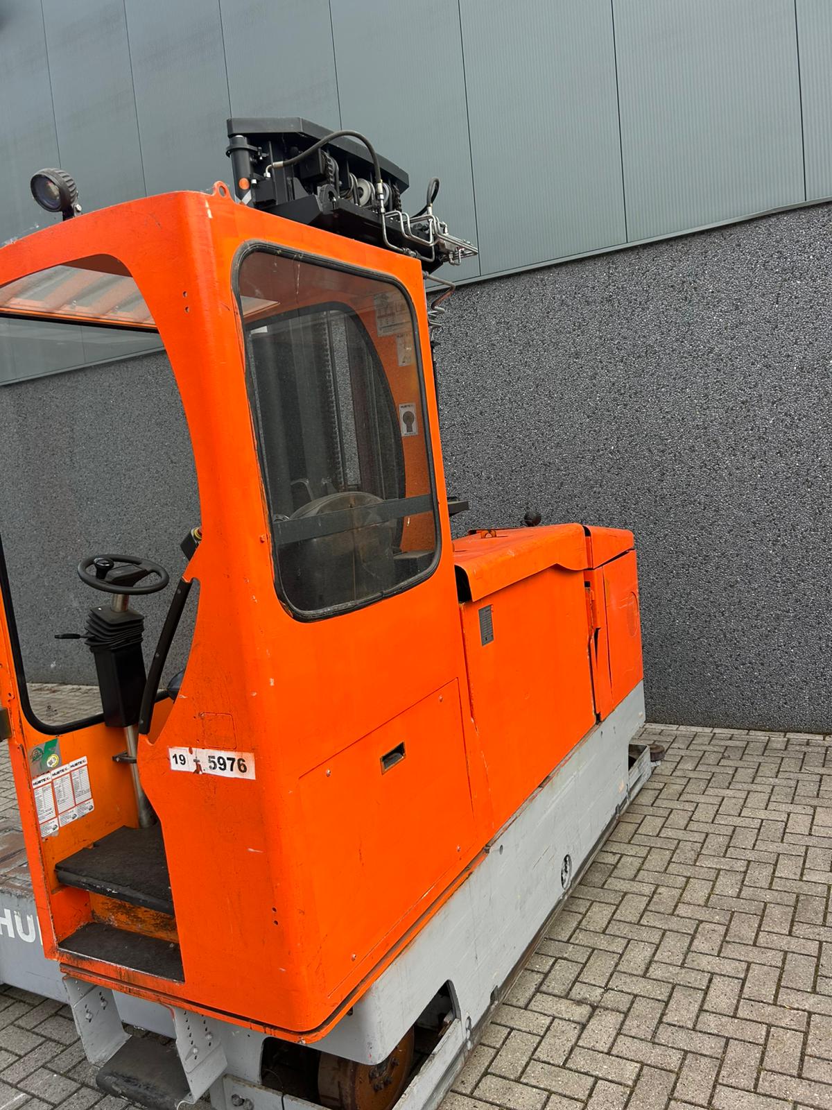 Hubtex MQ 30 serie 2121-EL meerwegheftruck – foto 2 van 10