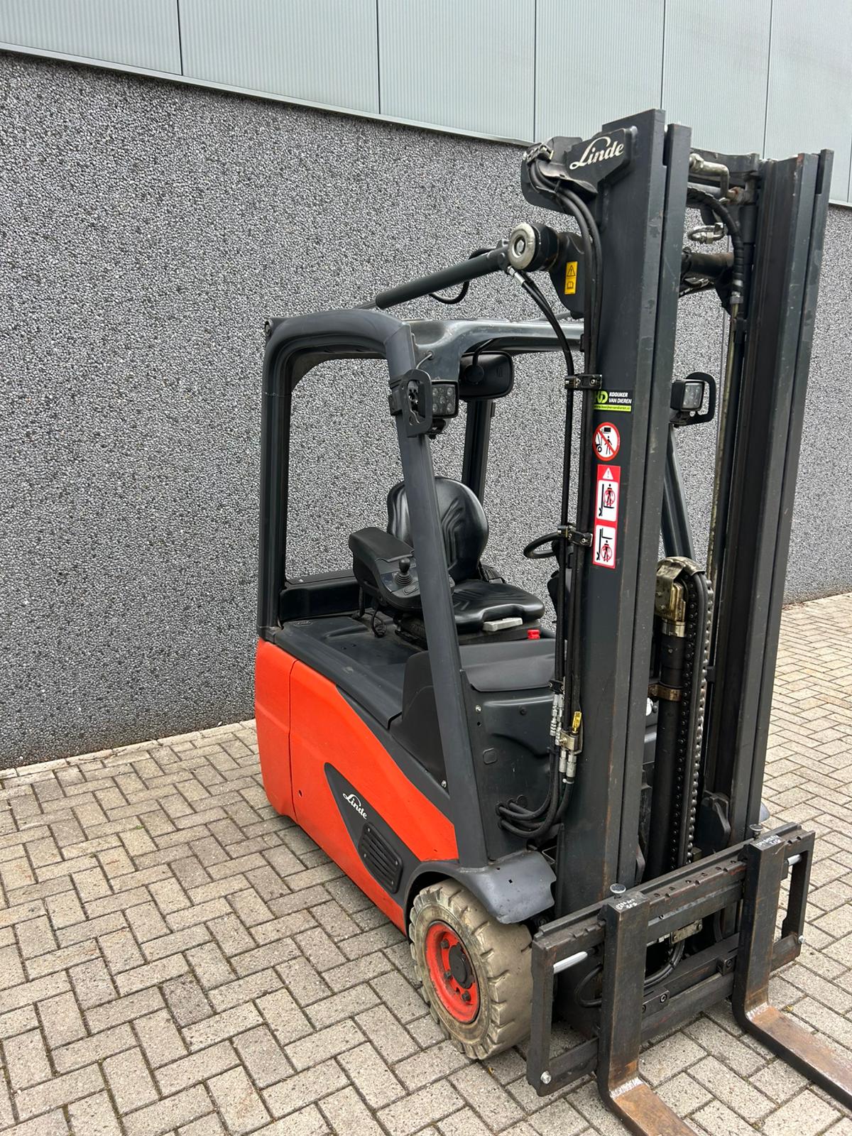 Linde E16 elektrische heftruck 1.600 kg uit 2014 – foto 9 van 9