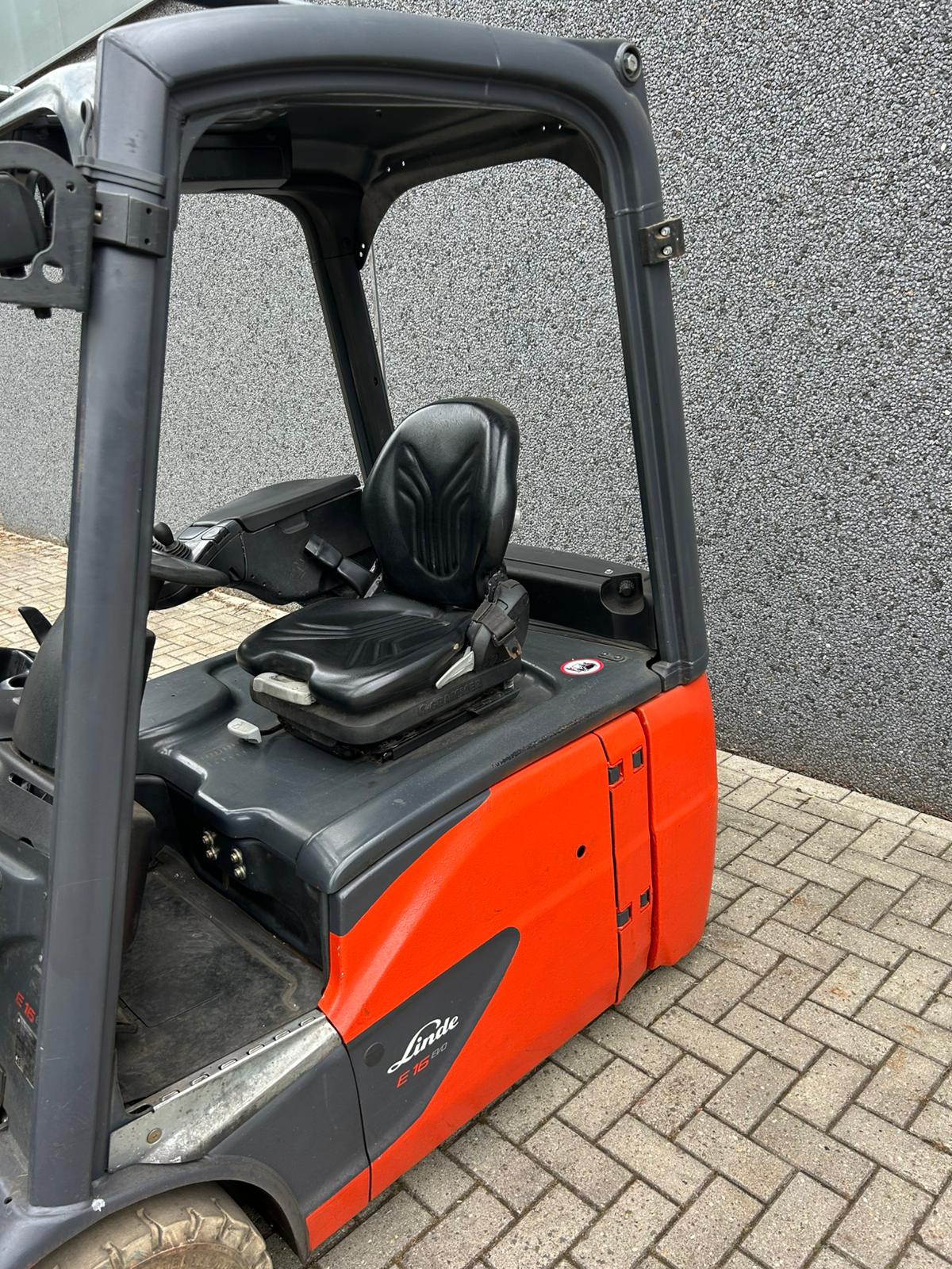 Linde E16 elektrische heftruck 1.600 kg uit 2014 – foto 7 van 9