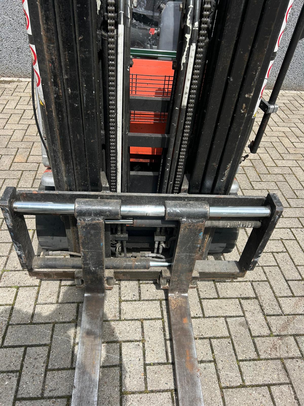 BT C3E200 elektrische heftruck 2.000 kg – foto 4 van 6