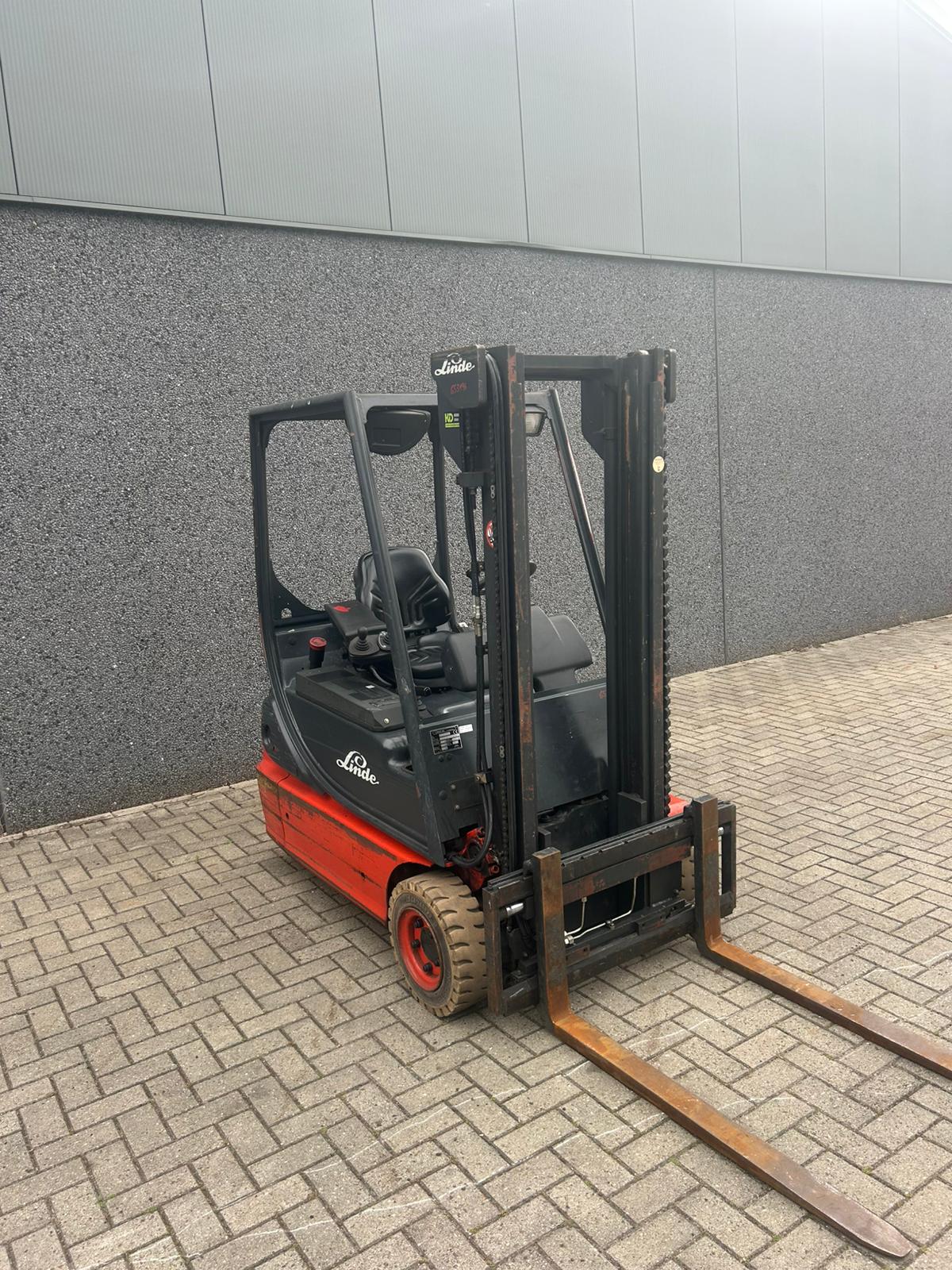 Linde E16-02 C 335 elektrische heftruck 1.600 kg – foto 2 van 7