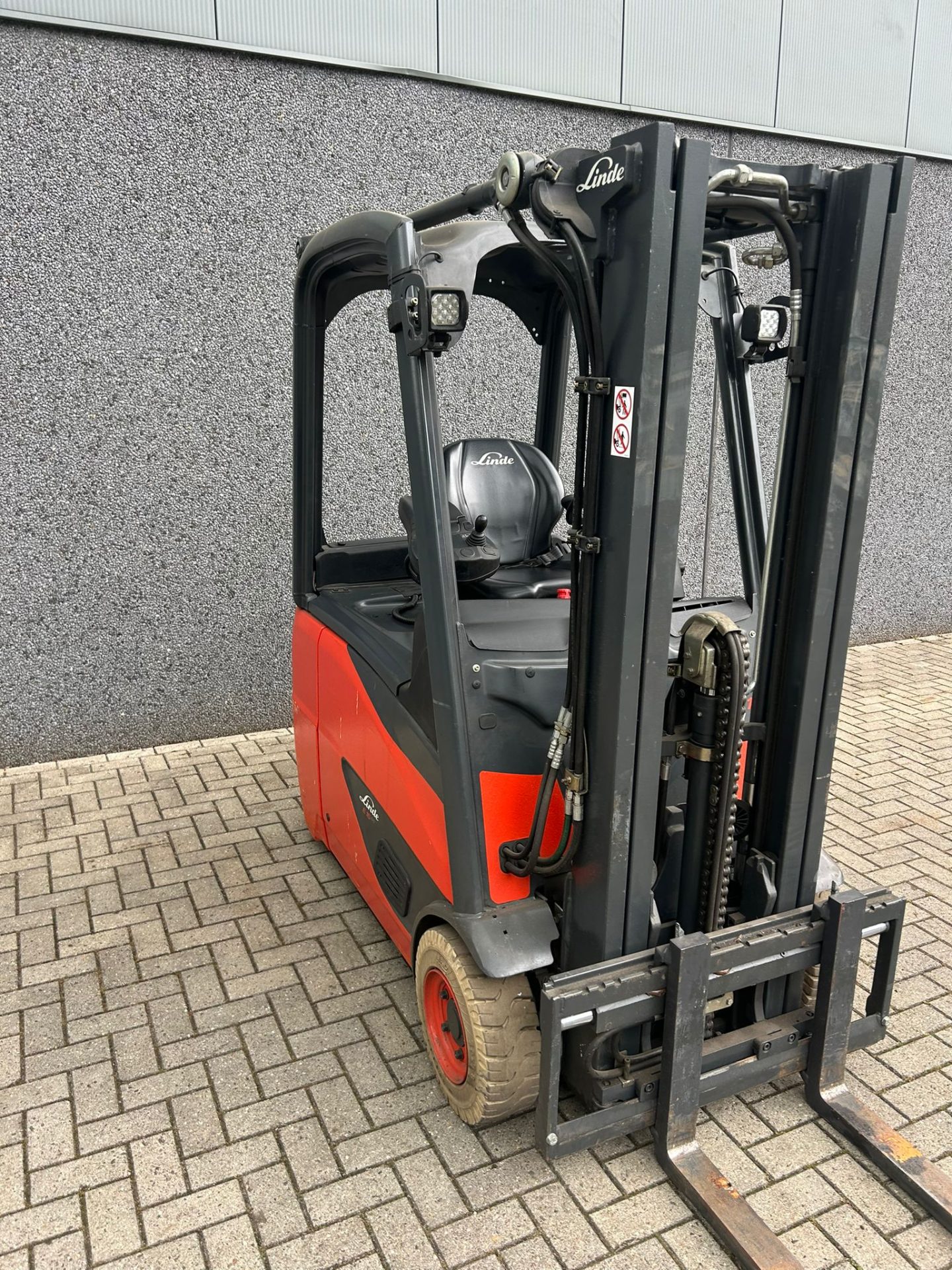 Linde E16 H-02 elektrische heftruck 1.600 kg uit 2026 – foto 3 van 8