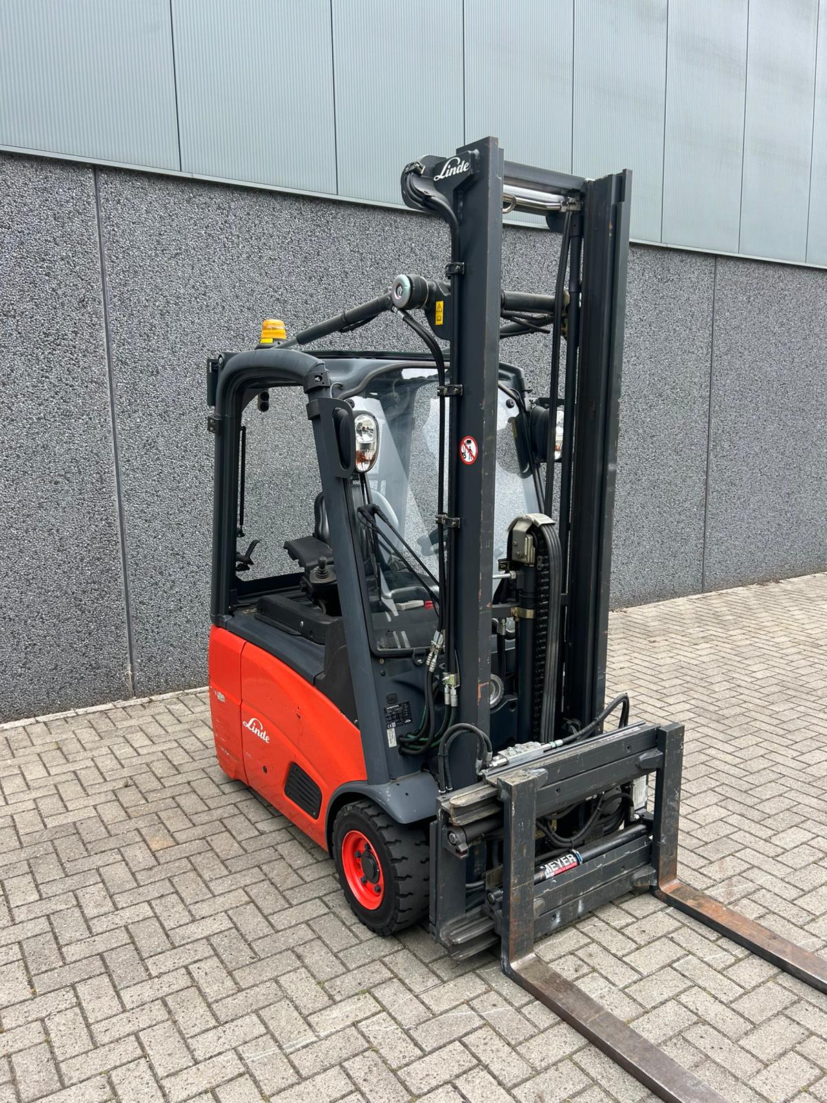 Linde E15-01 elektrische heftruck 1.500 kg uit 2014 – foto 6 van 7