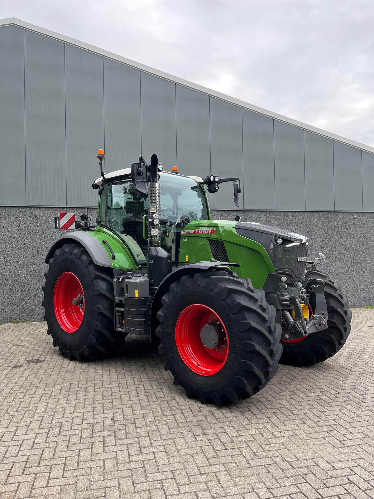Fendt 728 Gen7 Profi Plus tractor – foto 2 van 9