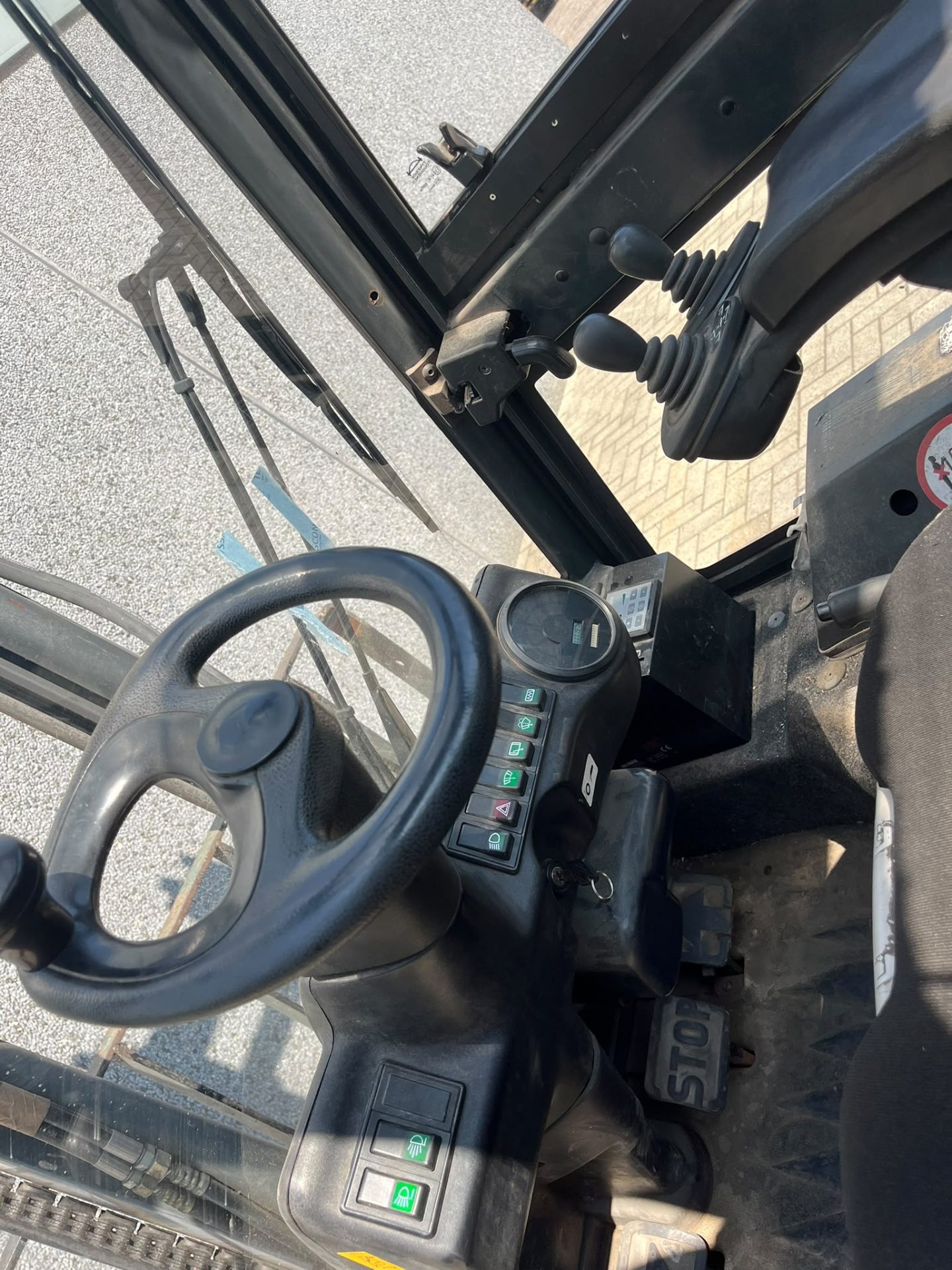 Linde E30-3/600 elektrische heftruck 3.000 kg – foto 4 van 7