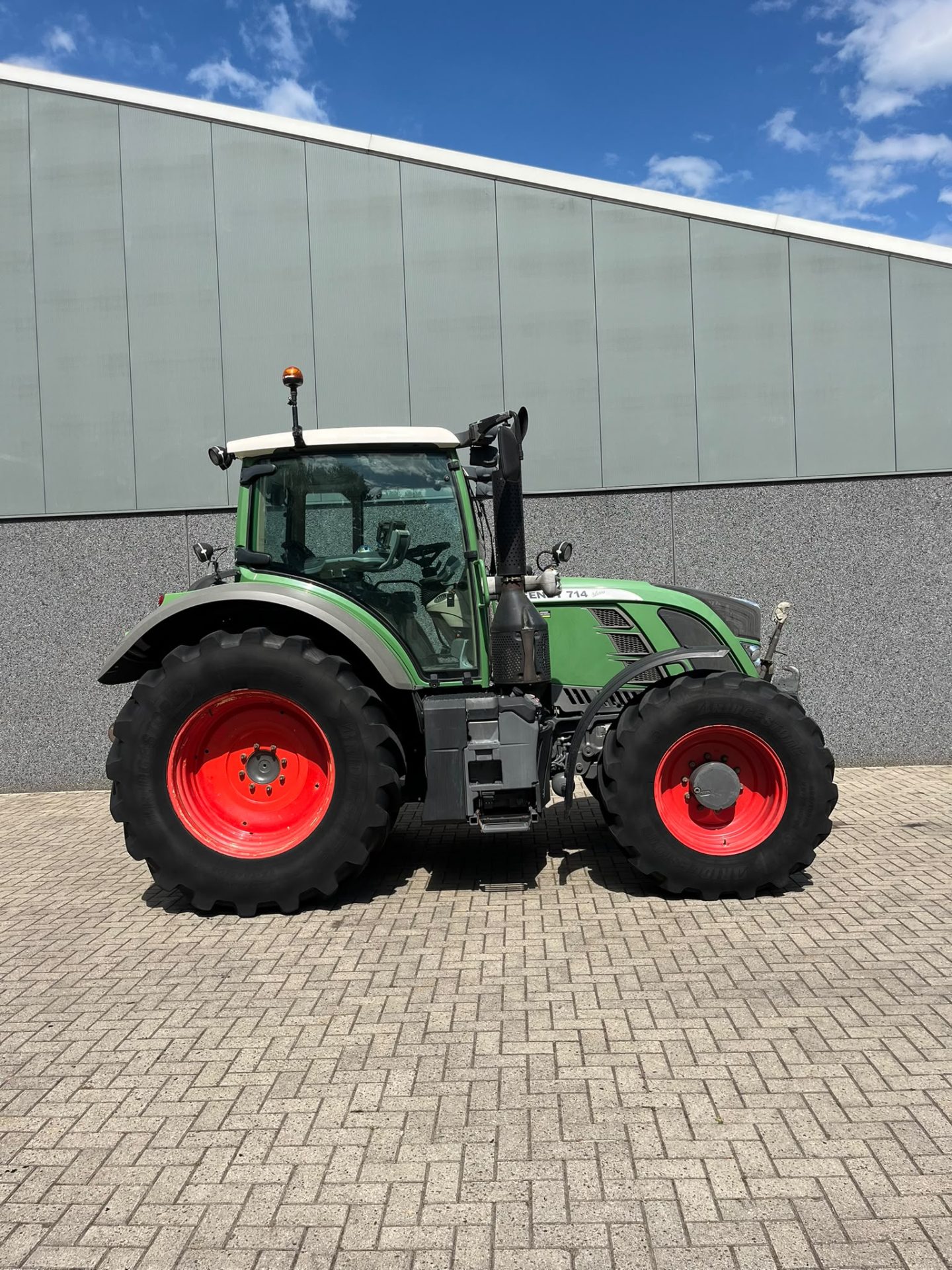 Fendt 714 SCR Profi tractor – foto 4 van 9